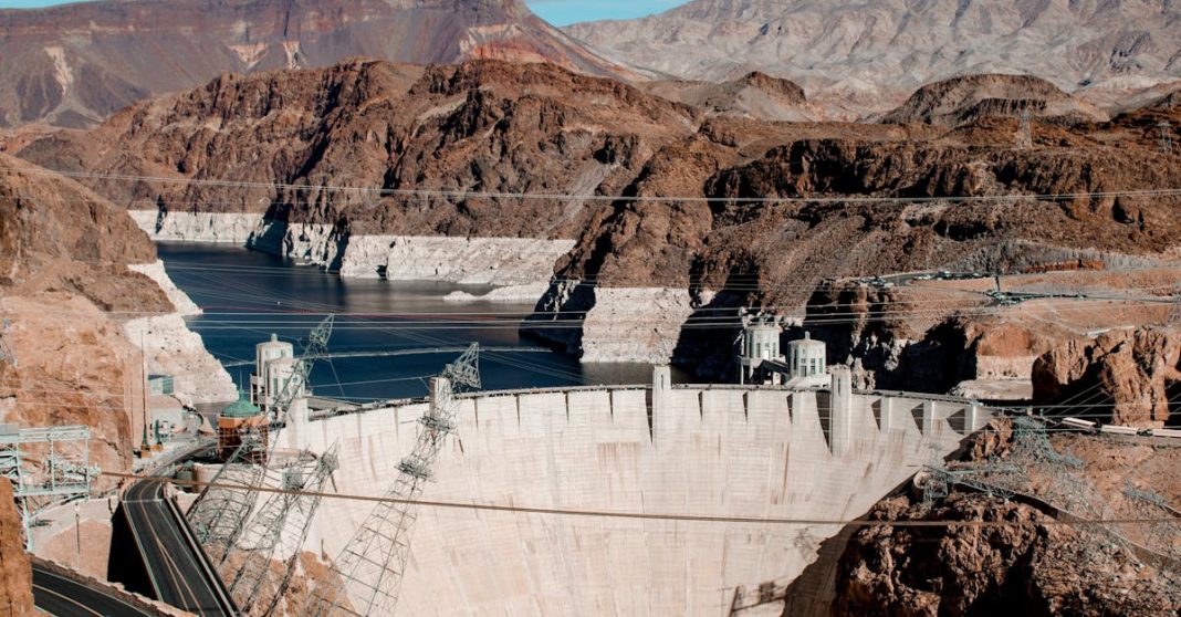 hoover-dam-colorado-river-3